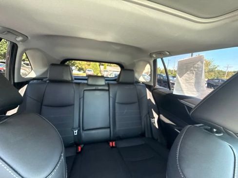 Used 2025 Toyota RAV4 XLE Premium w/ Weather Package AWD/4WD image 14