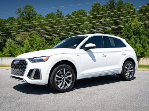 Used 2024 Audi Q5 2.0T Premium Plus AWD/4WD image 3