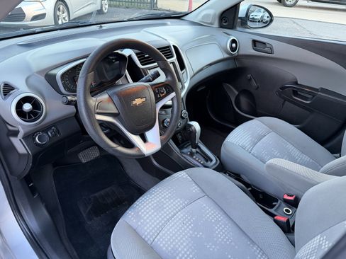 Used 2018 Chevrolet Sonic LS image 16