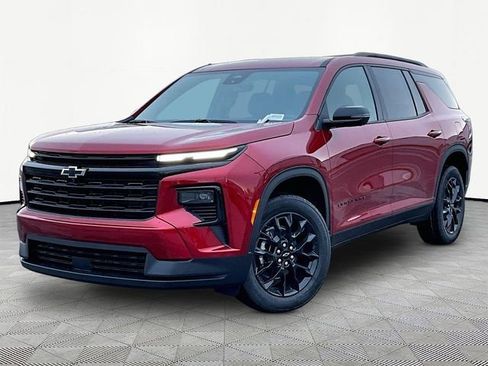 New 2026 Chevrolet Traverse LT image 3