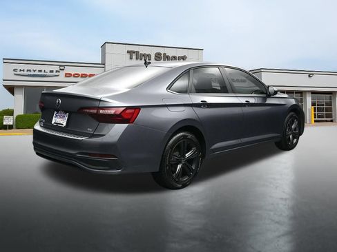 Used 2024 Volkswagen Jetta SE FWD image 5