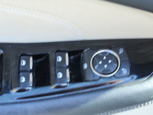 Used 2018 Ford Edge Titanium w/ Equipment Group 301A FWD image 26