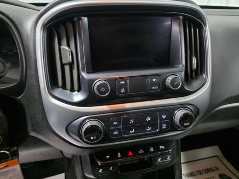 Used 2022 Chevrolet Colorado LT w/ Luxury Package AWD/4WD image 11