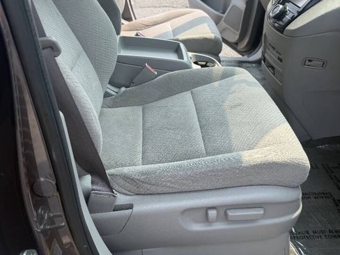 Used 2016 Honda Odyssey SE image 12