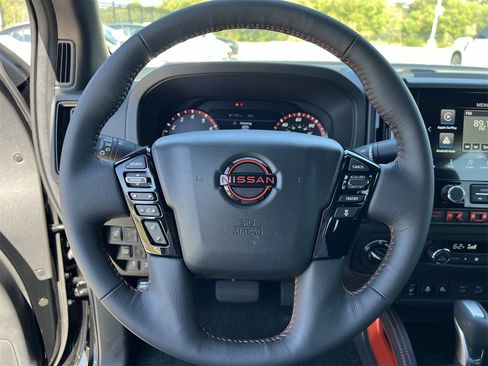 New 2026 Nissan Frontier PRO-4X w/ Pro-4x Convenience Package image 10