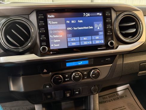 Used 2022 Toyota Tacoma SR5 image 17