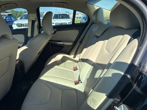 Used 2018 Volvo S60 T5 Dynamic w/ Vision Package AWD/4WD image 19
