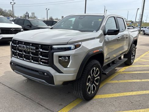 New 2026 GMC Canyon AT4 w/ Technology Plus Package AWD/4WD image 9