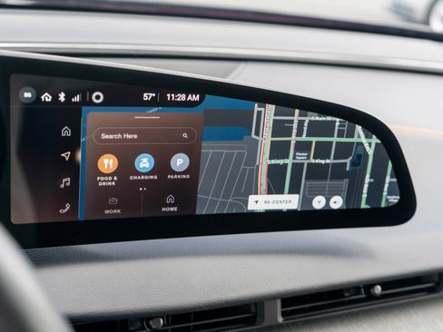 Used 2023 Lucid Air Touring AWD/4WD image 18