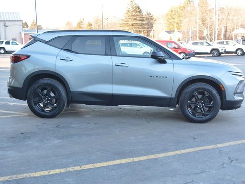 Used 2023 Chevrolet Blazer LT w/ Convenience Package image 3