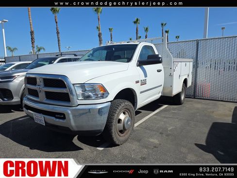 Used 2014 RAM 3500 Tradesman w/ Power & Remote Entry Group image 3