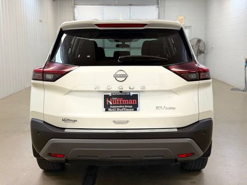 Used 2023 Nissan Rogue SV AWD/4WD image 6