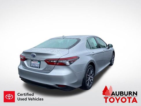 Certified 2021 Toyota Camry XLE FWD image 8