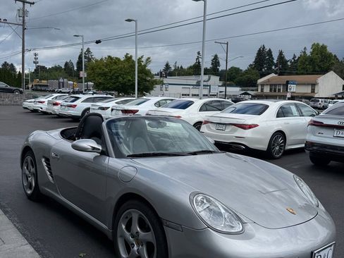 Used 2006 Porsche Boxster RWD image 3