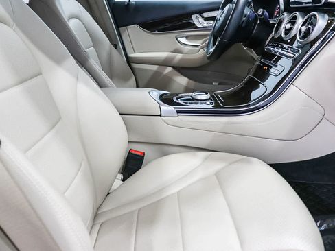 Used 2019 Mercedes-Benz GLC 300 image 16