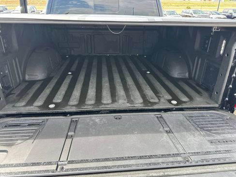 Used 2025 Ford F150 Raptor AWD/4WD image 16