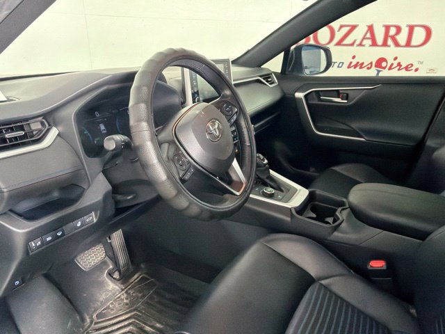 Used 2020 Toyota RAV4 XSE w/ XSE Grade Weather Package AWD/4WD image 20