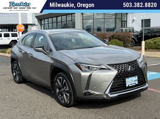 Used 2021 Lexus UX 200 video 1