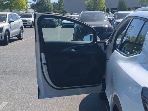 New 2026 Chevrolet Equinox EV LT AWD/4WD image 19