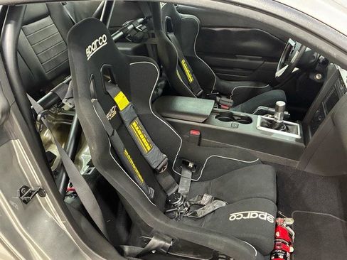 Used 2009 Ford Mustang GT Premium RWD image 16