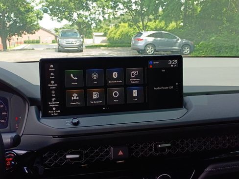 Used 2024 Honda Accord Sport image 17
