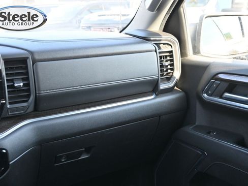 Used 2024 Chevrolet Silverado 1500 LT AWD/4WD image 8