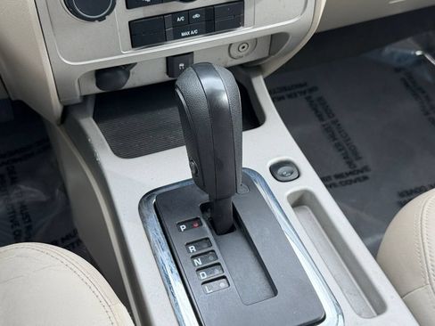 Used 2009 Ford Escape XLT FWD image 10