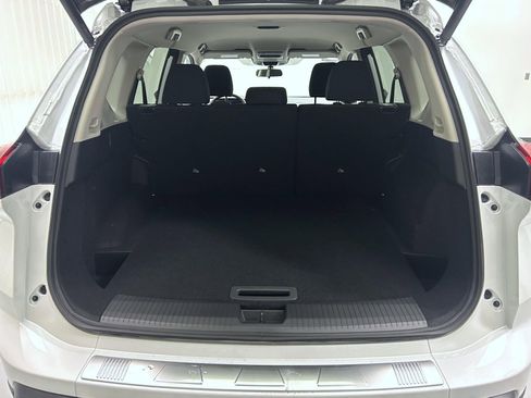 New 2026 Nissan Rogue SV image 9