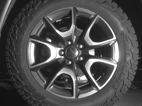 Used 2025 Jeep Compass Trailhawk image 14