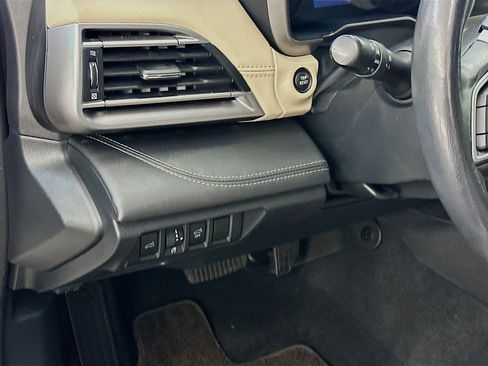 Used 2023 Subaru Outback Limited XT AWD/4WD image 17