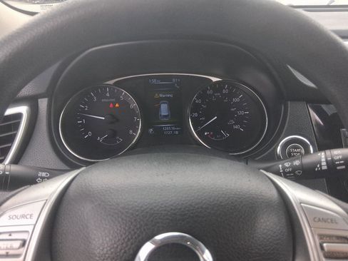 Used 2016 Nissan Rogue SV w/ SV Premium Package AWD/4WD image 10
