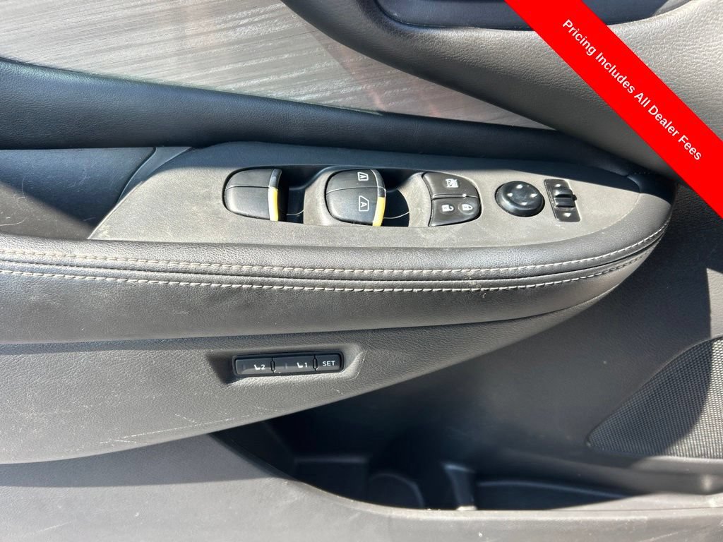 Used 2015 Nissan Murano Platinum w/ Platinum Technology Package FWD image 5