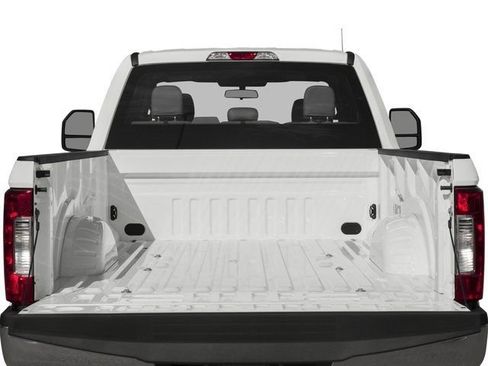 Used 2017 Ford F250 XL w/ Power Equipment Group RWD image 12