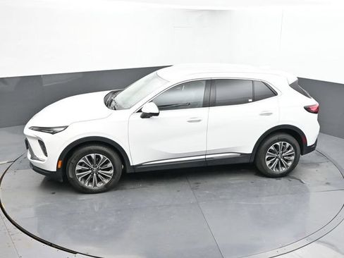 Used 2024 Buick Envision Preferred AWD/4WD image 37