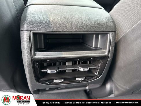 Used 2023 Jeep Grand Cherokee Altitude AWD/4WD image 17
