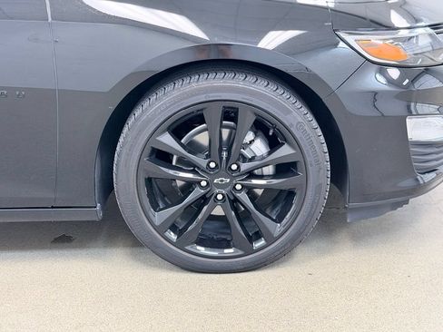 Used 2025 Chevrolet Malibu LT w/ Midnight Edition FWD image 4