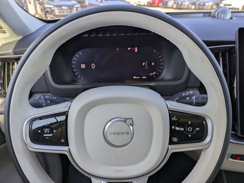New 2026 Volvo XC90 B6 Ultra image 26