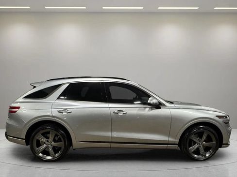 Used 2024 Genesis GV70 2.5T w/ Sport Prestige Package AWD/4WD image 2