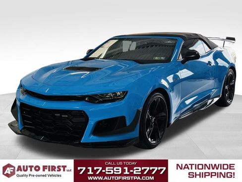 Used 2023 Chevrolet Camaro LT w/ RS Package image 7