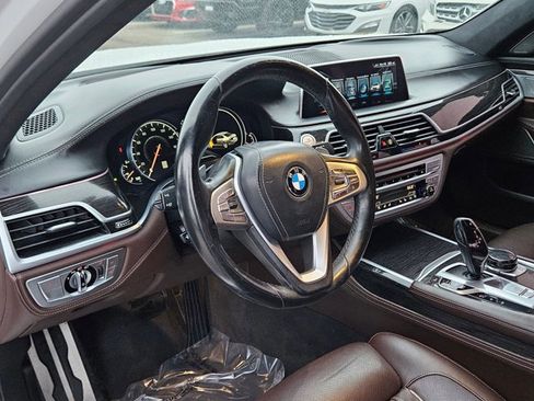 Used 2016 BMW 750i xDrive image 10