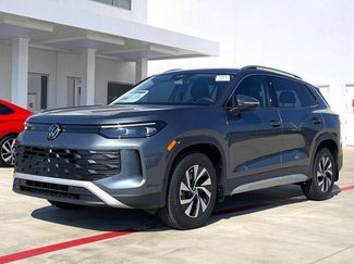 New 2025 Volkswagen Tiguan S video 2