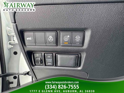Used 2019 Nissan Armada Platinum w/ Captain's Chairs Package AWD/4WD image 18