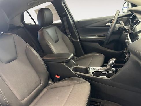 Used 2023 Buick Encore GX Preferred w/ Cold Weather Comfort Package FWD image 15