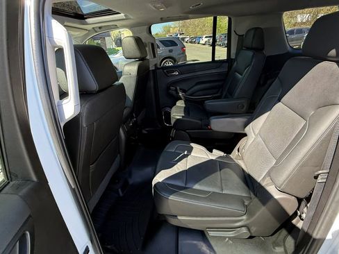 Used 2019 GMC Yukon XL SLT AWD/4WD image 31