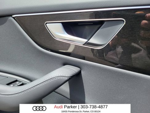 New 2025 Audi Q8 Prestige w/ Prestige Package AWD/4WD image 11