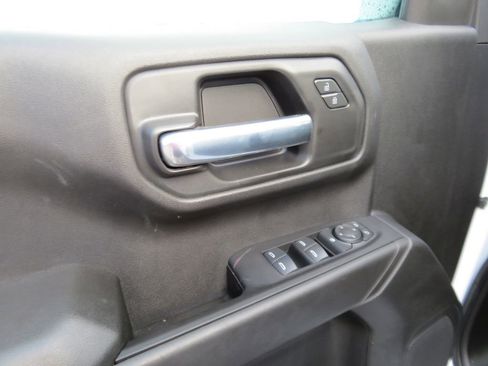 Certified 2025 Chevrolet Silverado 1500 Custom w/ Turbomax Blackout Package image 24