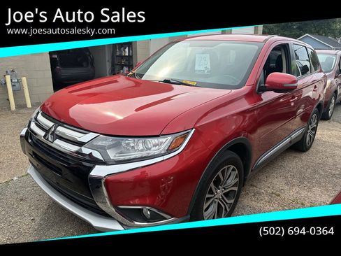 Used 2017 Mitsubishi Outlander SE AWD/4WD image 1