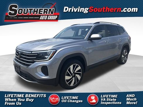 Used 2024 Volkswagen Atlas SE AWD/4WD image 1