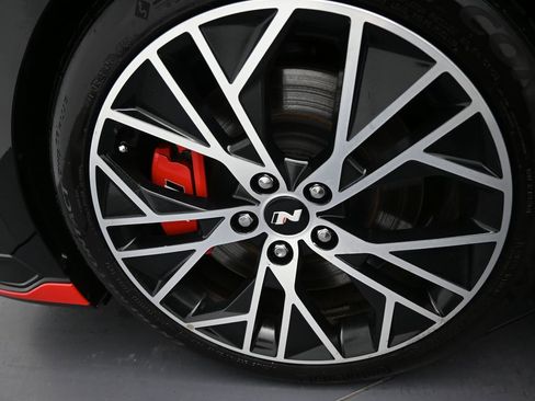 Used 2022 Hyundai Elantra N image 44