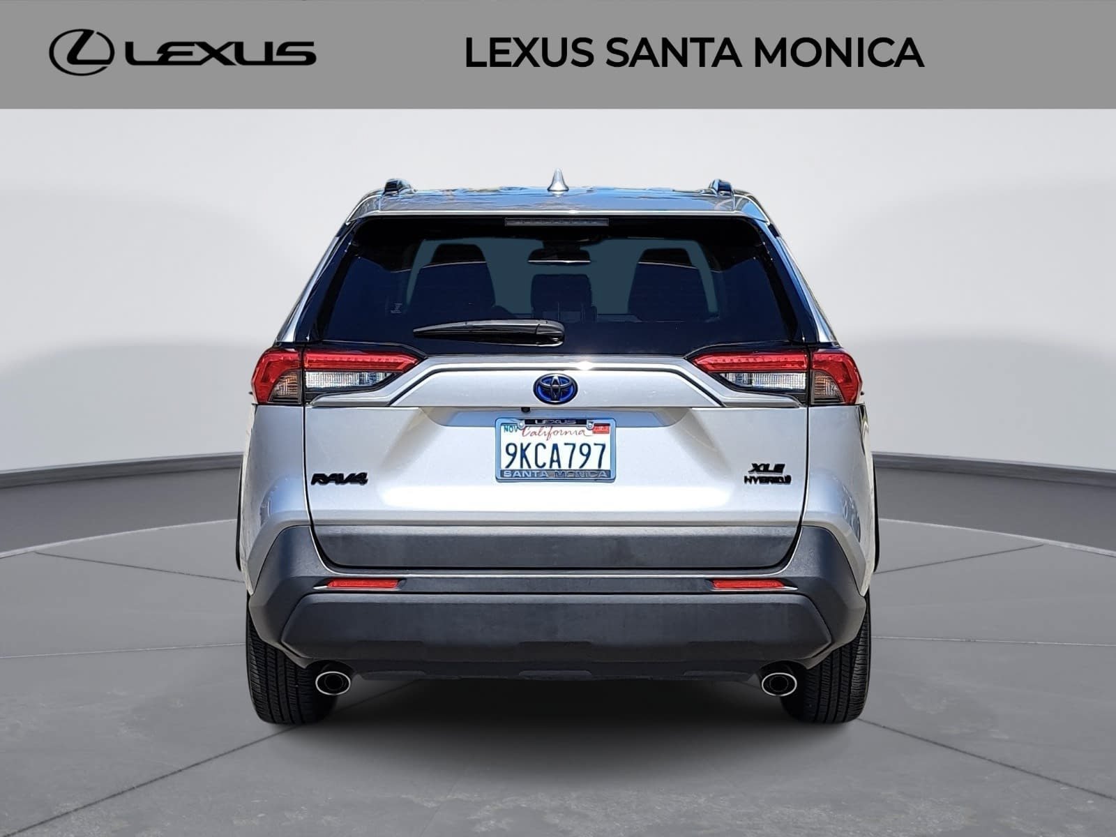 Used 2023 Toyota RAV4 XLE Premium AWD/4WD image 6